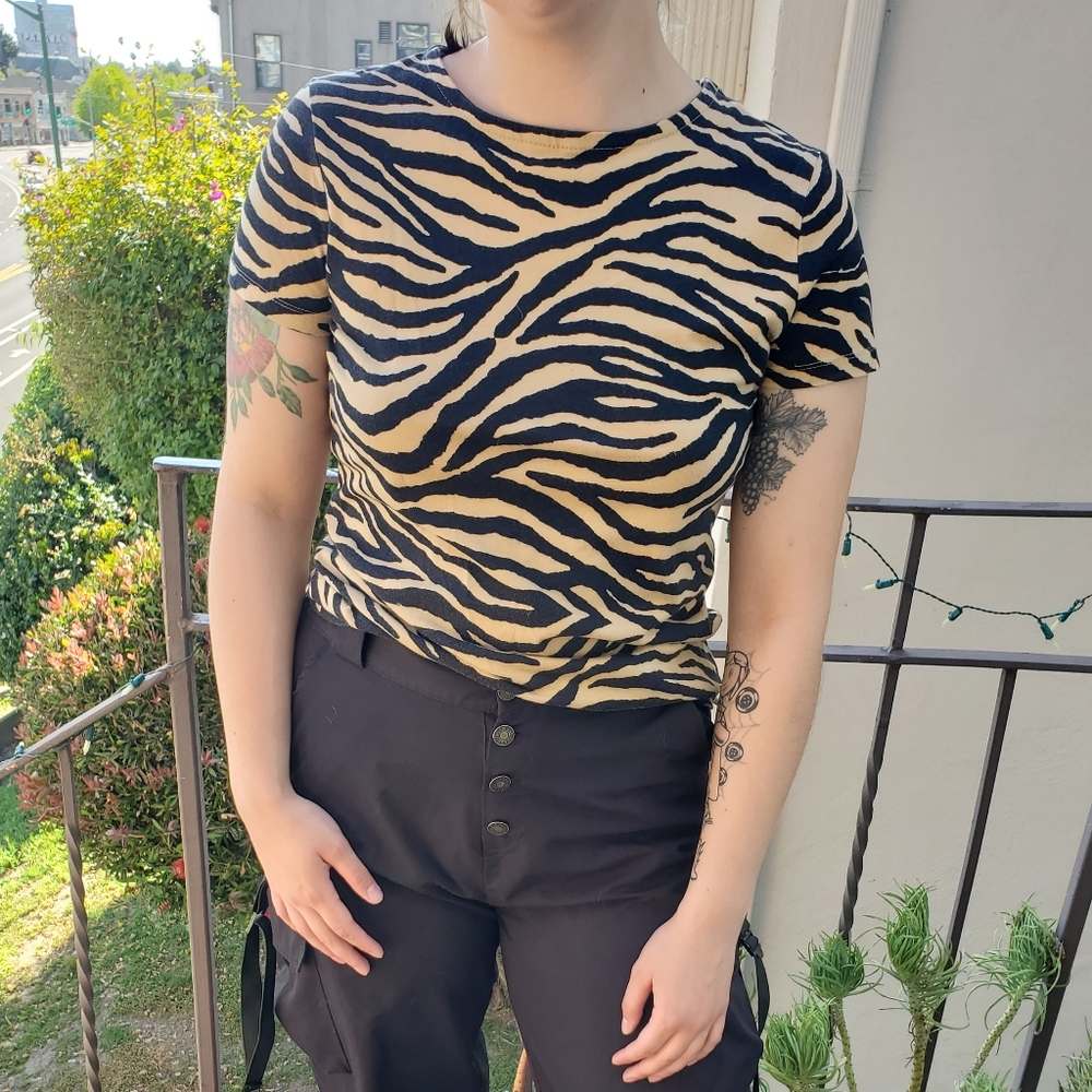 Vintage y2k style animal print t shirt tee